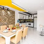 Ulugol 2 Bedroom 8996